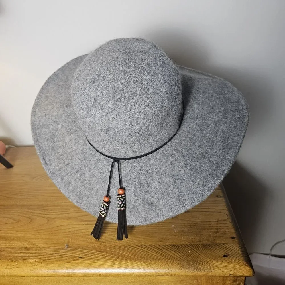 NWT‎ Adora Wide Brim 100% Wool Felted Gray Hat Fringe Southwest Boho Floppy OS